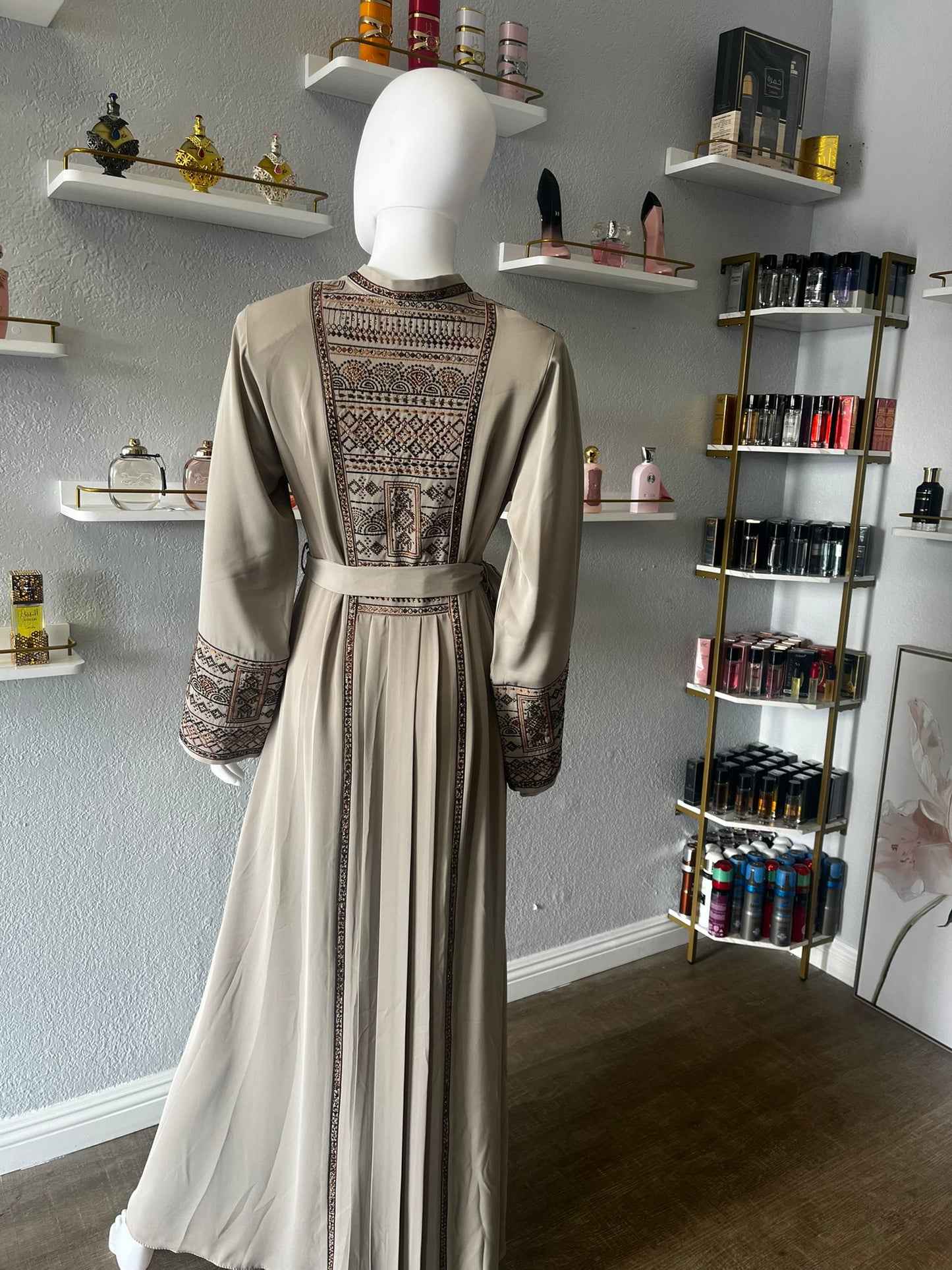 Light Beige Türkiye Abaya