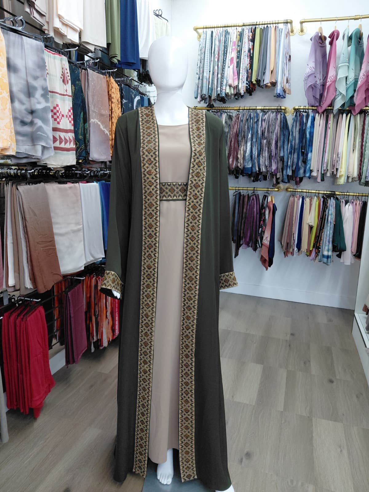 Luxury Emerald Green Open Abaya Set with Beige Inner Dress & Embroidered Belt | Elegant Modest Wear